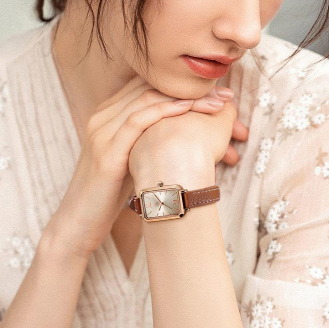 Relógio Feminino Aurora Pulseira de Couro 27mm