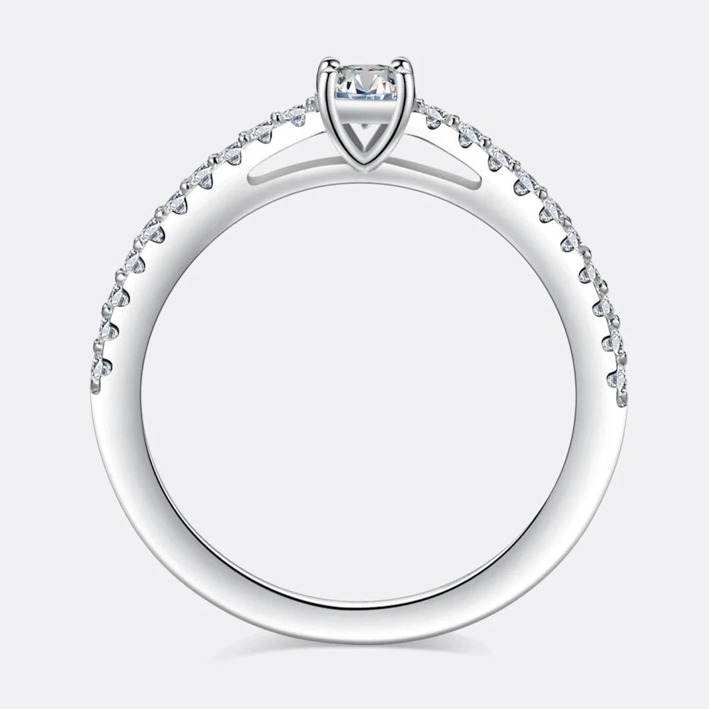 Anel Moissanite Brilhante Cravejado