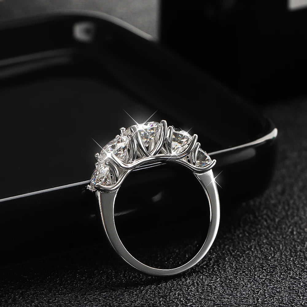 Meia Aliança Crown 360 Pontos Moissanite em Prata - Loratta
