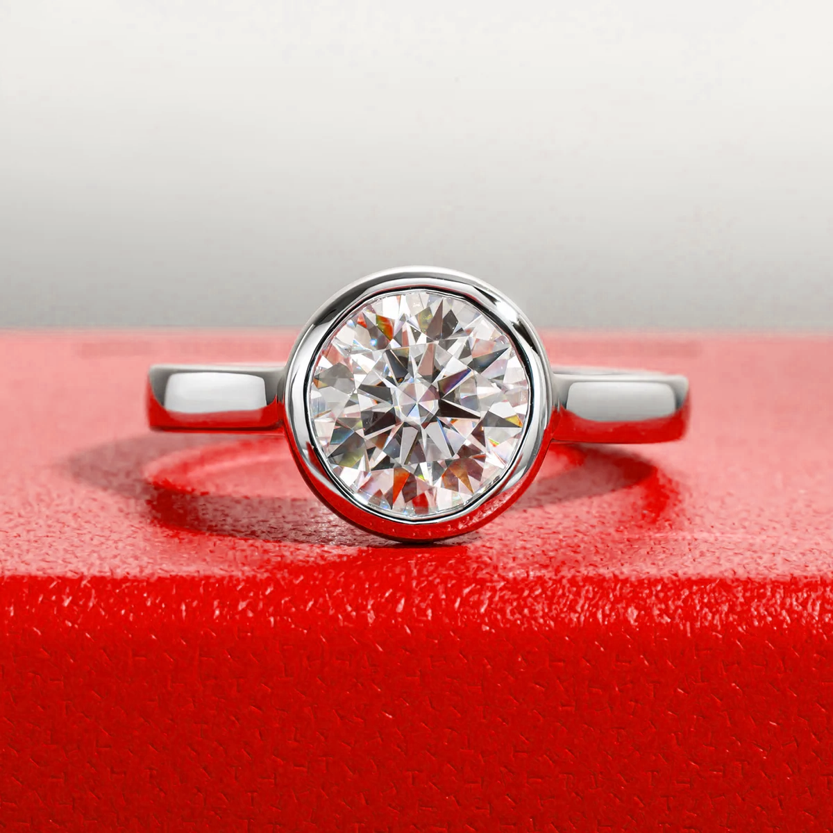 Anel Ponto de Luz Moissanite