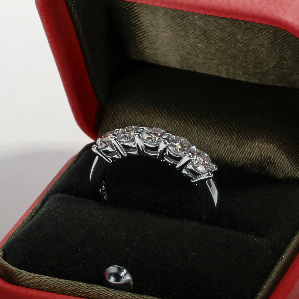 Anel Quintessência Moissanite Banhado a Ouro 18k