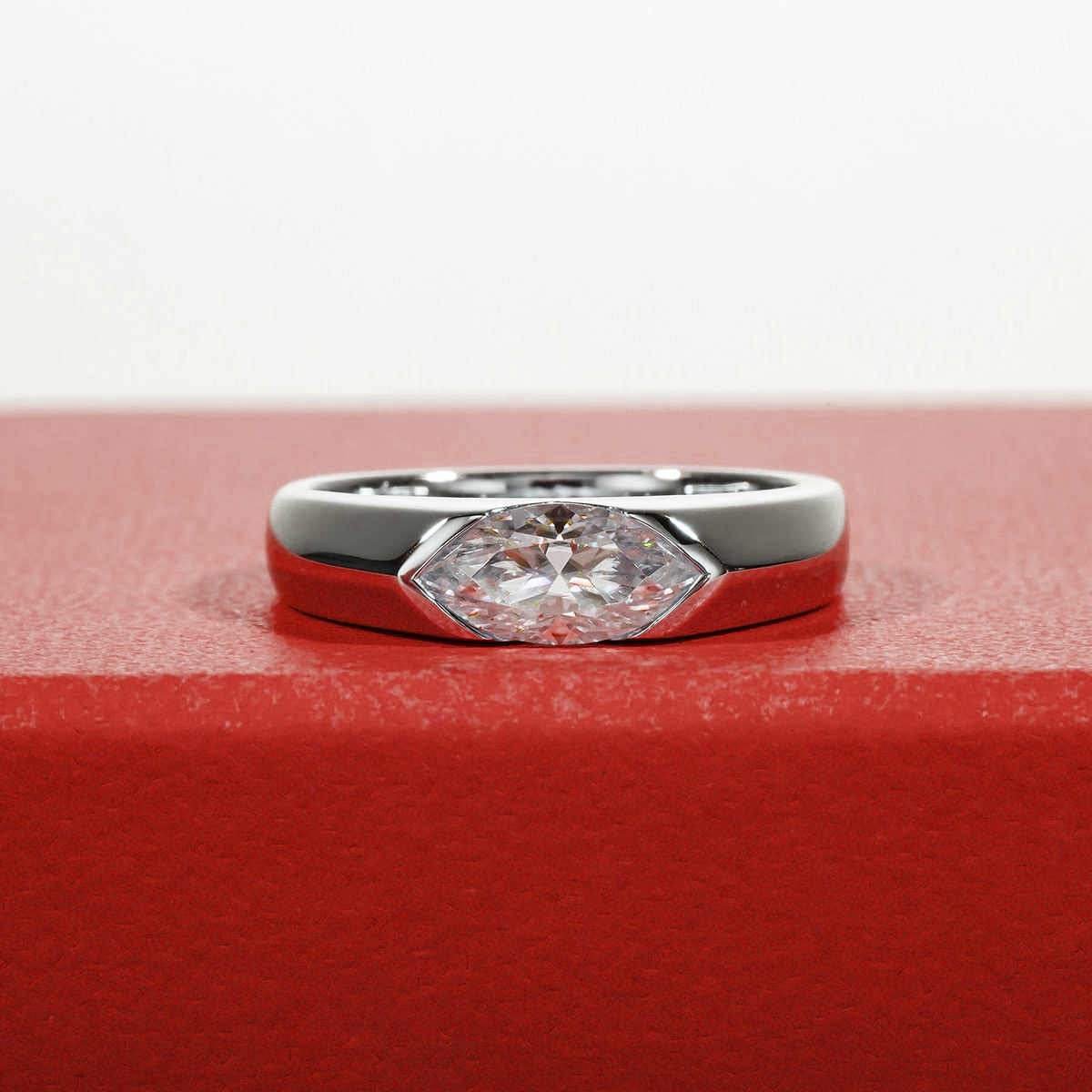 Anel Marquesa Moissanite