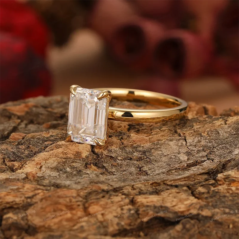 Anel Moissanite Esmeralda Slim Banhado a Ouro 18k