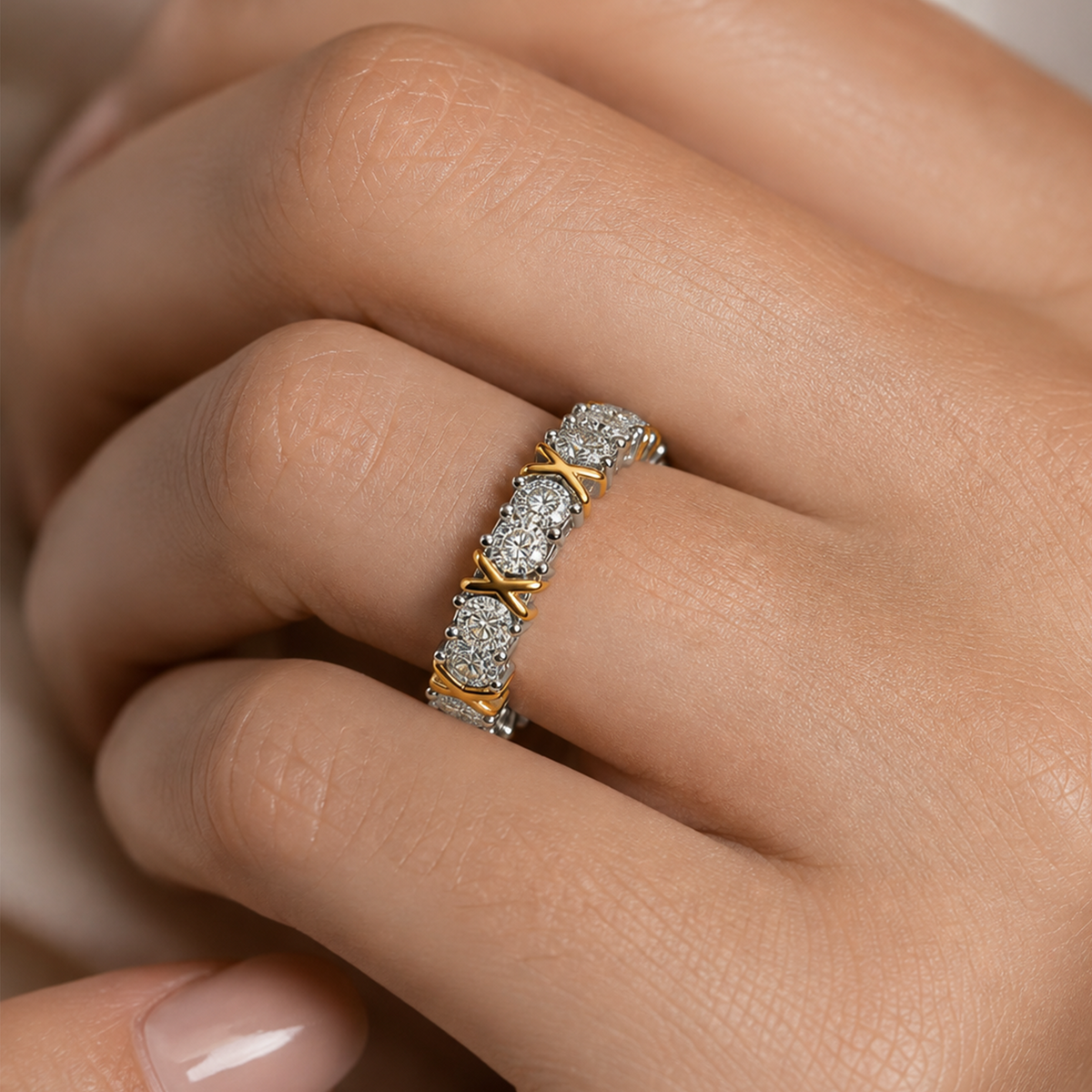 Aliança Enlace 16 Pedras Moissanite Banhada a Ouro 18k