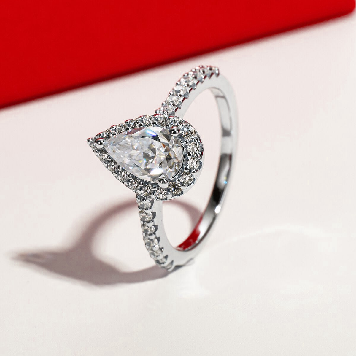 Anel Gota Moissanite Cravejado