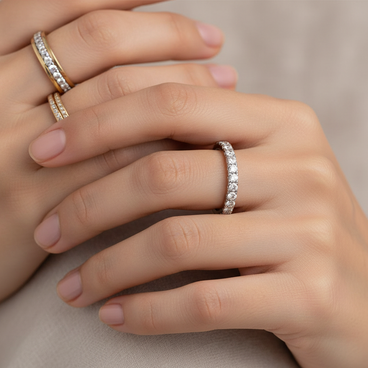 Meia Aliança Shimmer Moissanite Banhada a Ouro 18k