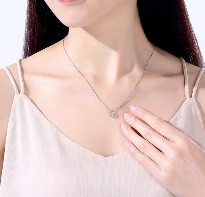 Colar brilhante 6 Garras Moissanite em Prata - Loratta