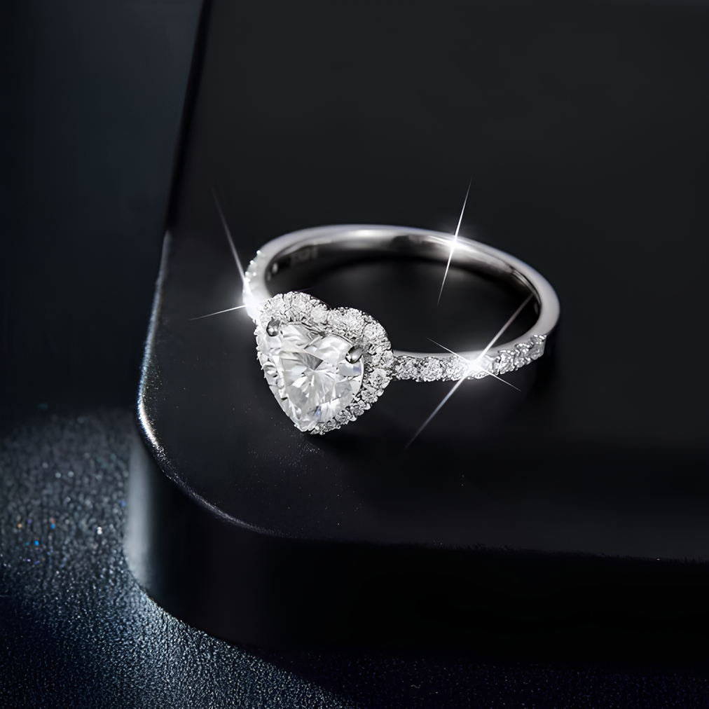 Anel Sweet Heart Moissanite Cravejado