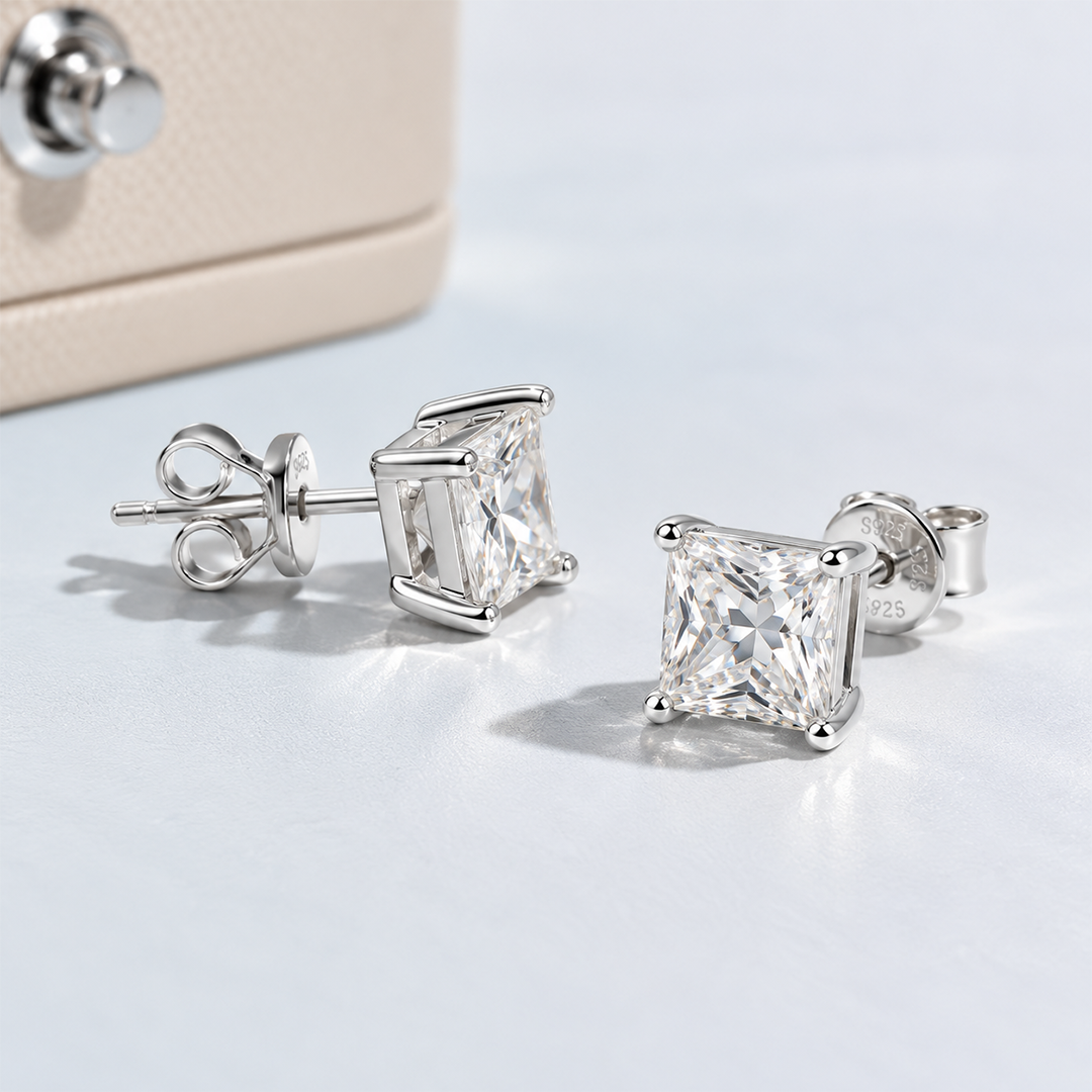 Brinco Solitário Princess Moissanite Banhado a Ouro 18k