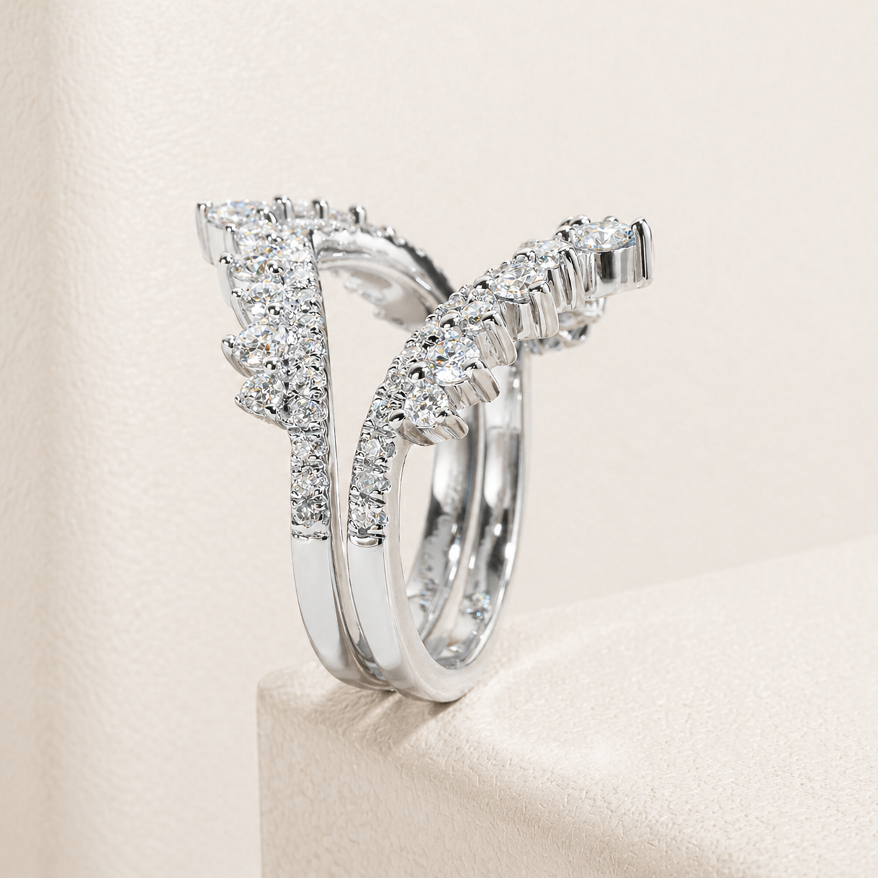 Meia Aliança Celestial Moissanite Banhada a Ouro 18k