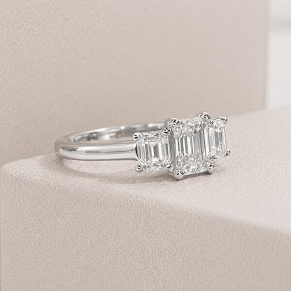 Anel Trigêmeo Esmeralda Moissanite Banhado a Ouro 18k