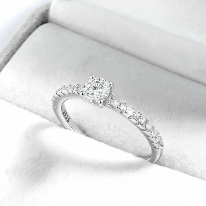 Anel Brilhante Moissanite Cravejado Banhado a Ouro 18k