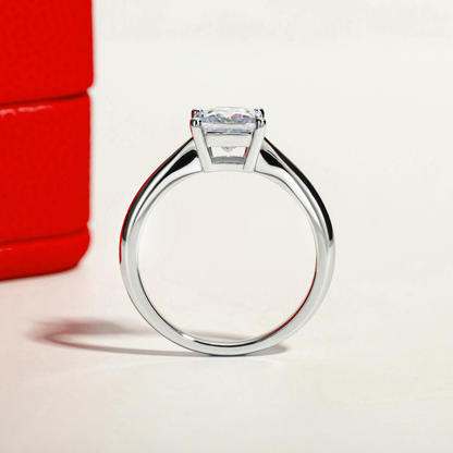 Anel Solitário Princess Moissanite