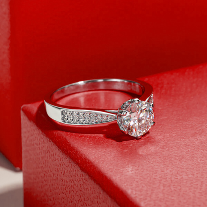 Anel Borealis Moissanite Cravejado