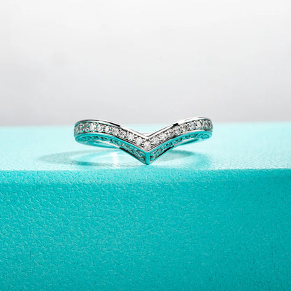 Meia Aliança Vênus Moissanite em Prata Banhada a Ouro