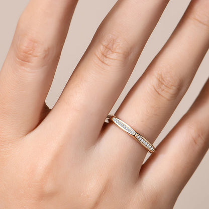 Aliança Moissanite Hexagonal Cravejado Banhado à Ouro 18k