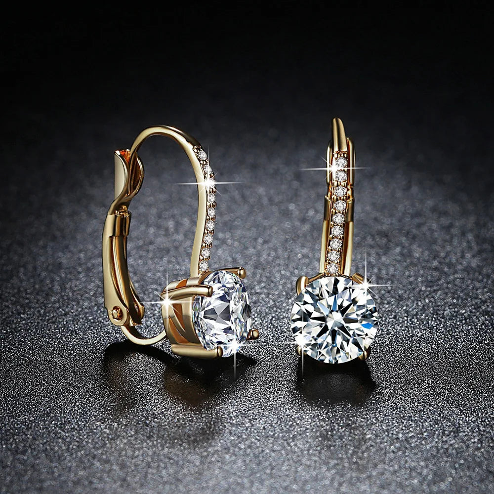 Brinco Ponto Cravejado Moissanite Banhado a Ouro 18k