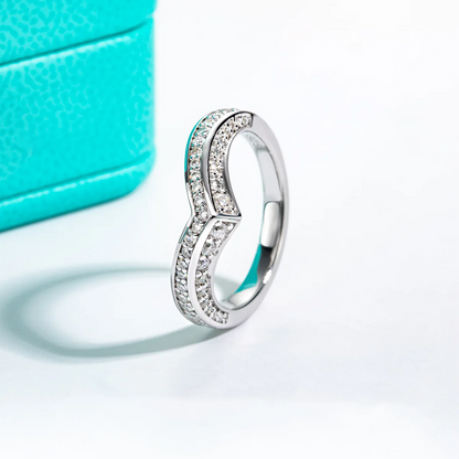 Meia Aliança Vênus Moissanite em Prata Banhada a Ouro