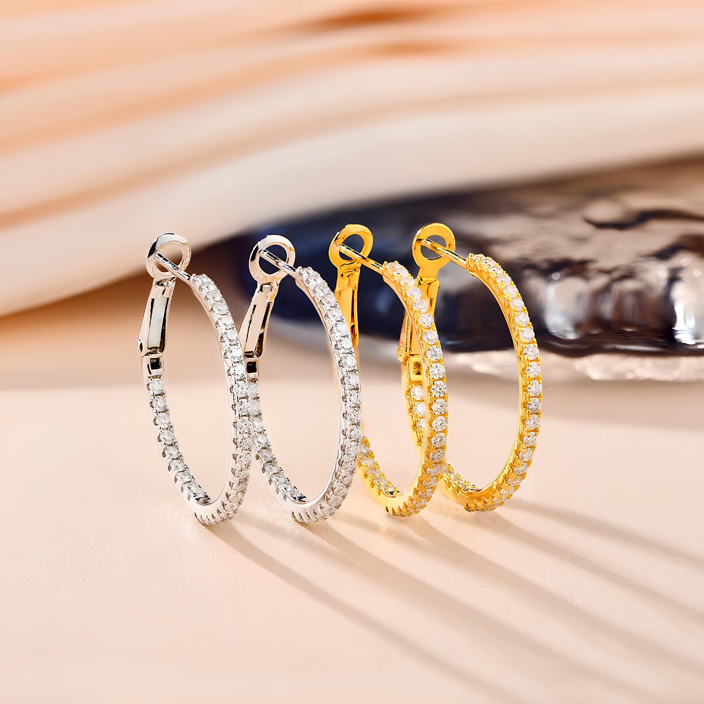 Brinco Argola Cravejado em Moissanite Banhado a Ouro 18k