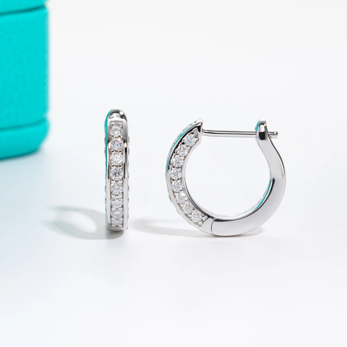 Brinco Radiance Moissanite em Prata Banhado a Ouro 18k