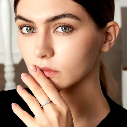 Anel Moissanite Brilhante Cravejado