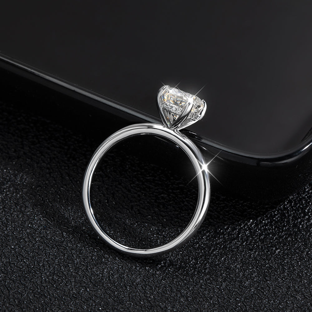 Anel Solitário Oval Moissanite Slim