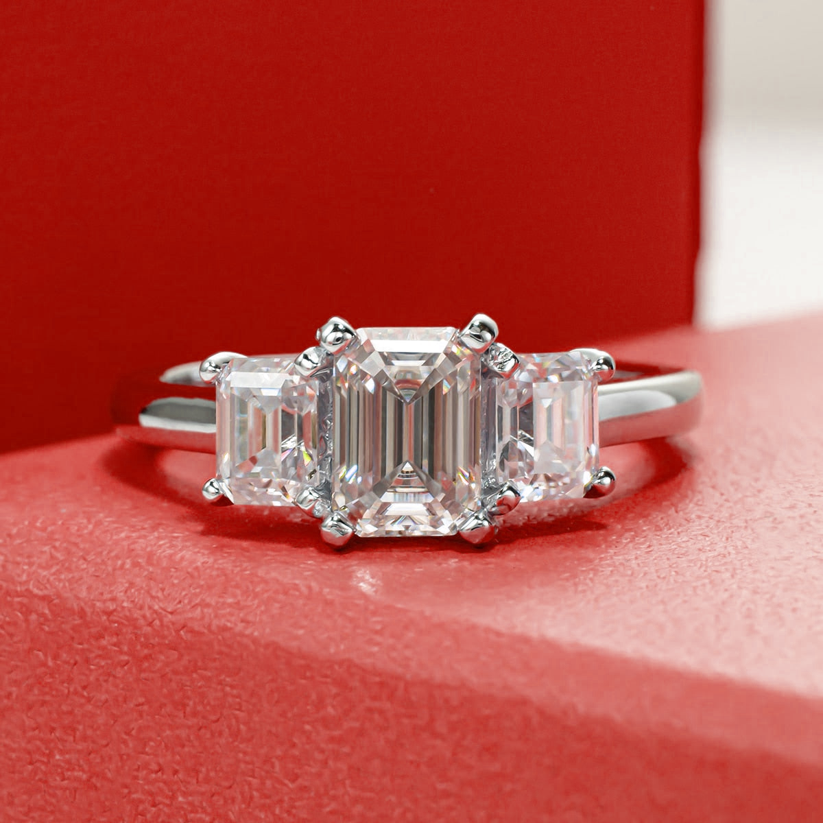 Anel Trigêmeo Esmeralda Moissanite
