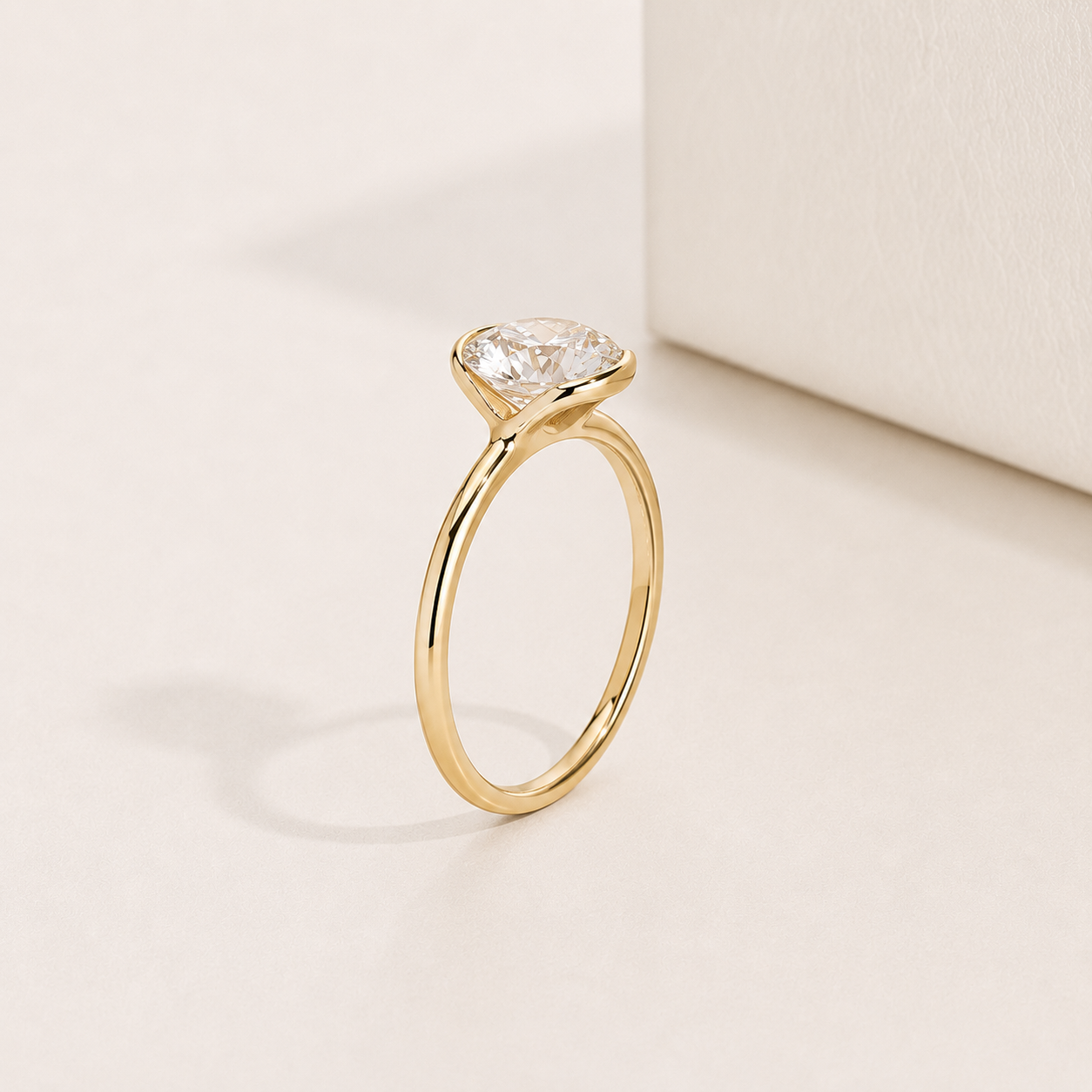 Anel Solitário Alça Dupla Moissanite Banhado a Ouro 18k