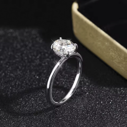 Anel Solitário Oval Slim Moissanite Banhado a Ouro 18k