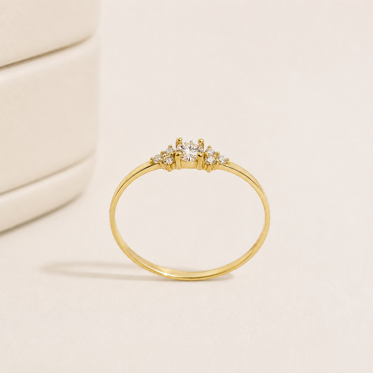 Anel Solitário Antares Moissanite 3mm em Ouro 18k