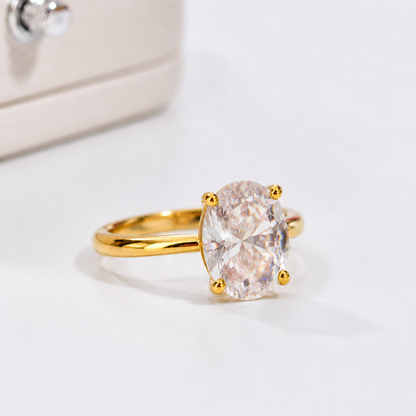 Anel Solitário Lyra Oval Moissanite em Ouro 18k