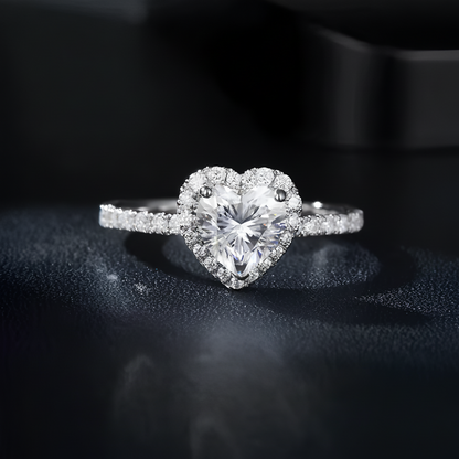 Anel Sweet Heart Moissanite Cravejado Banhado a Ouro 18k