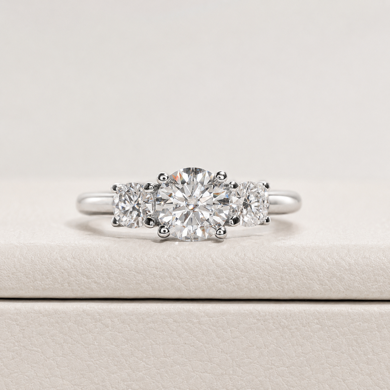 Anel Triplo Brilho Moissanite Banhado a Ouro 18k