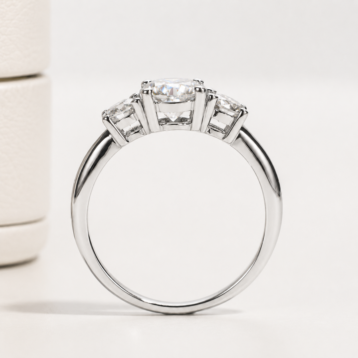 Anel Triplo Brilho Moissanite Banhado a Ouro 18k