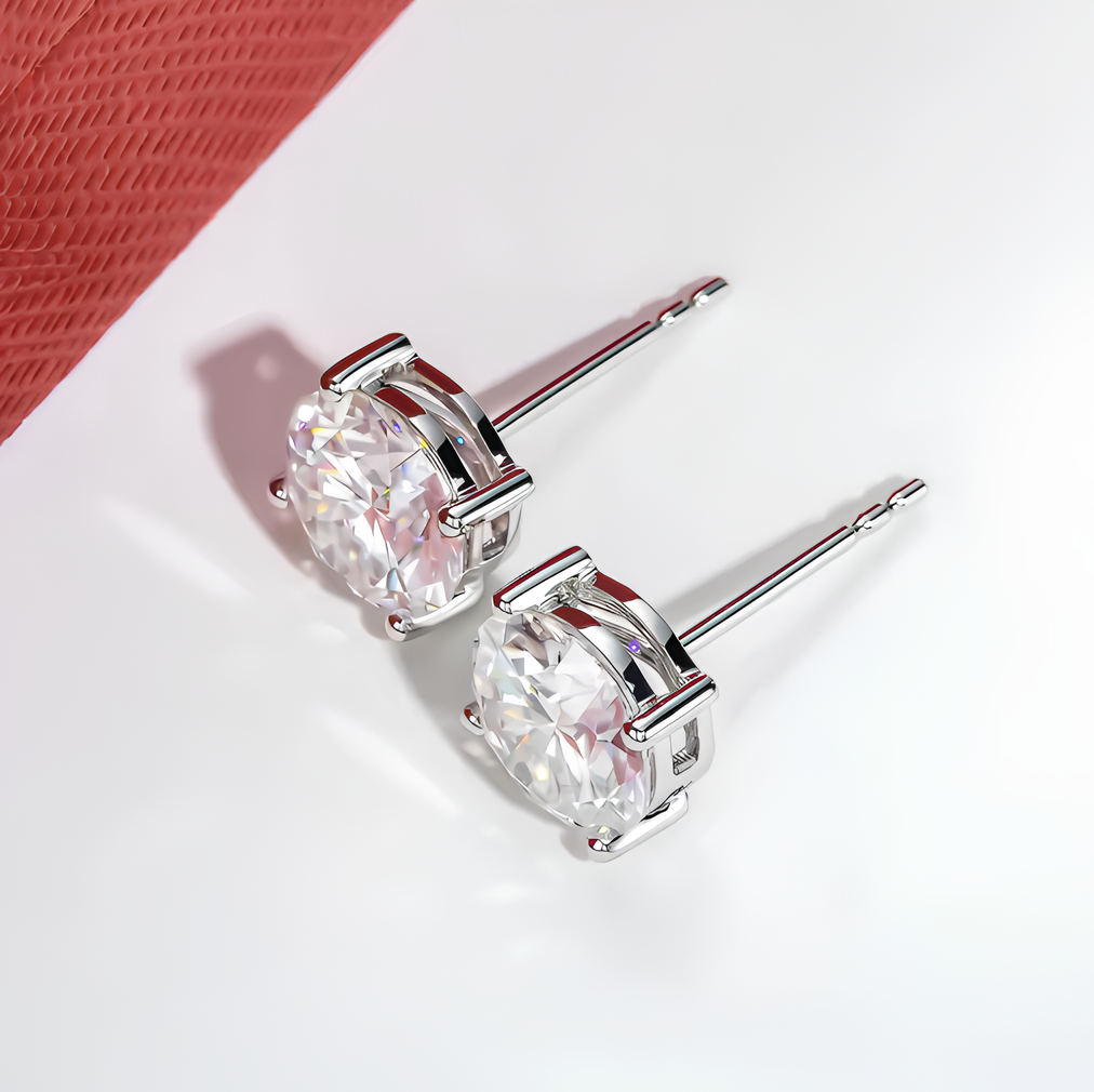 Brinco Solitário Haste Moissanite Banhado a Ouro 18k