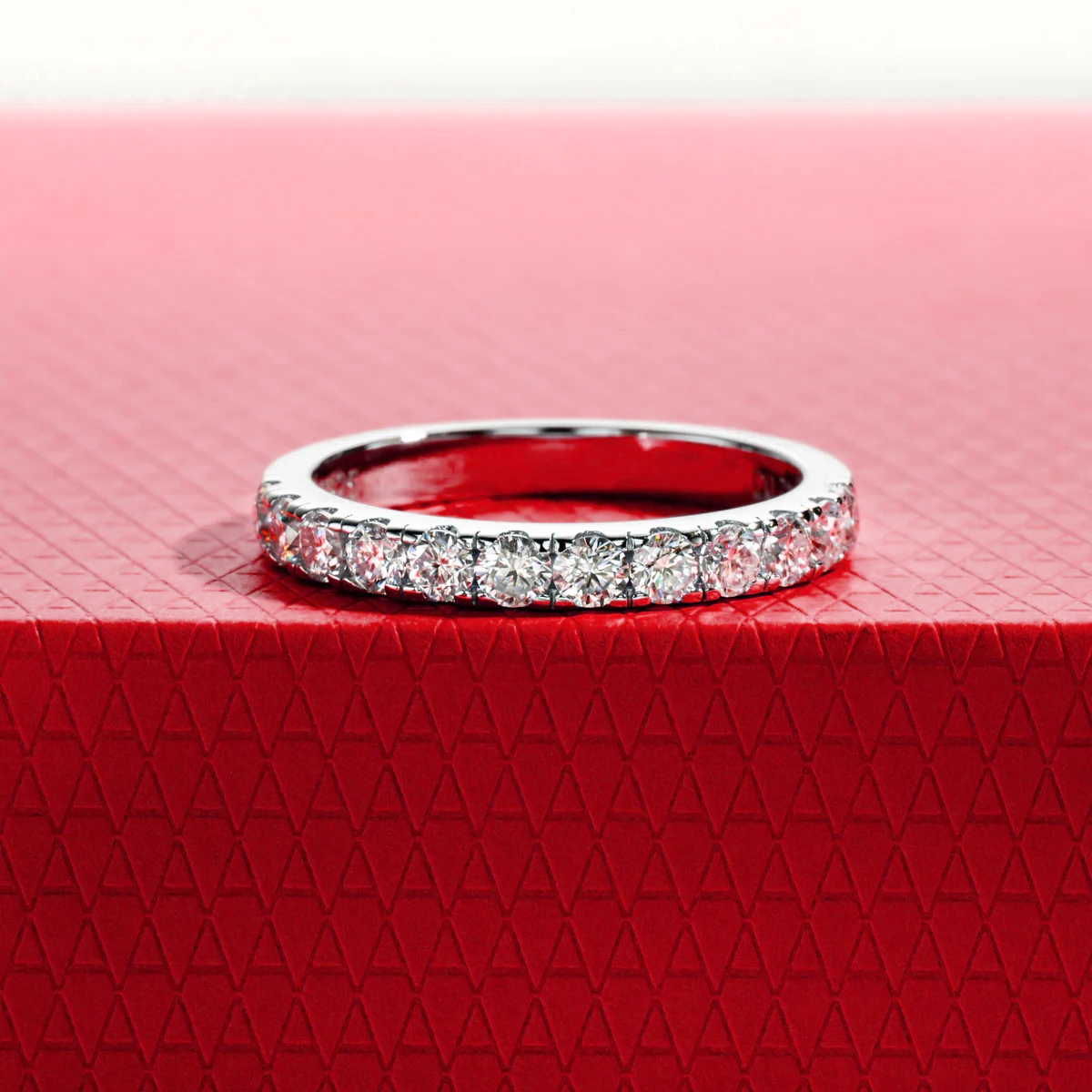 Meia Aliança Shimmer Moissanite Banhada a Ouro 18k