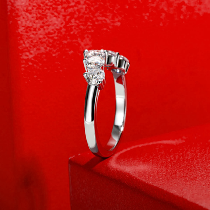 Meia Aliança Faixa Estrelar Moissanite Banhada a Ouro 18k