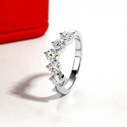 Meia Aliança Faixa Estrelar Moissanite Banhada a Ouro 18k