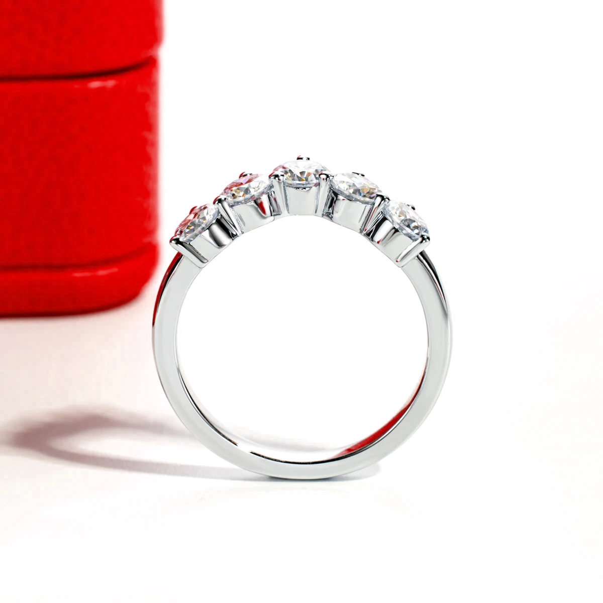 Meia Aliança Faixa Estrelar Moissanite Banhada a Ouro 18k